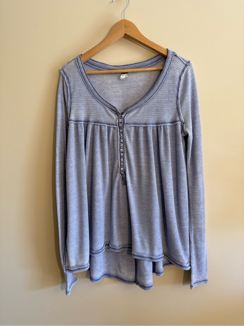 Free People We Free Kai Henley waffle lavender/purple shirt, size Medium